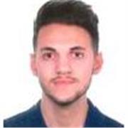 Soy profesor e Geografía e Historia. Estudié el grado de geografía y luego realicé el máster de profesorado en la especialidad de Geografía e Historia. Actualmente estoy opositando para el cuerpo de profesorado.
Me considero una persona con ganas de segu